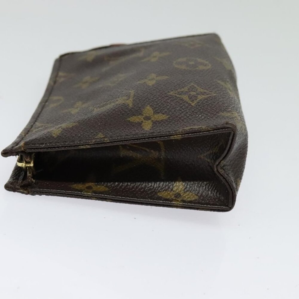 LOUIS VUITTON Monogram Posh Toilette 15 Pouch - Picture 5 of 16